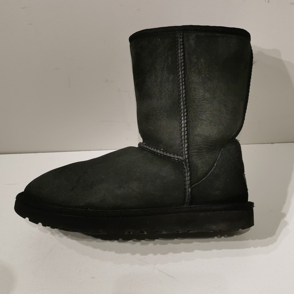 UGG boots - Picture 2 of 8